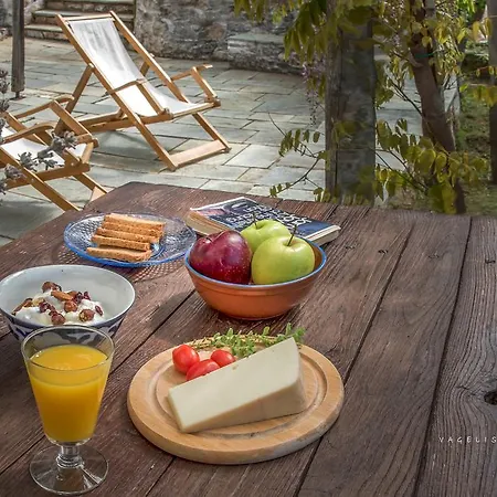 וילה Urania Traditional Stone House *