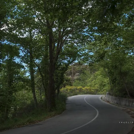 Urania Traditional Stone House *