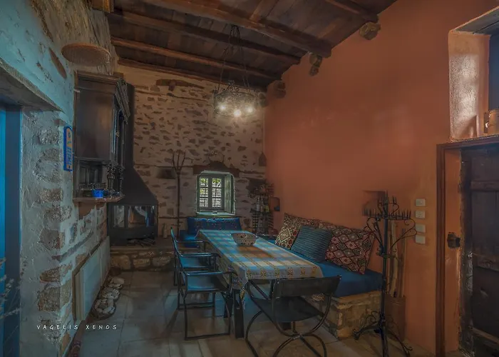 Urania Traditional Stone House Villa *