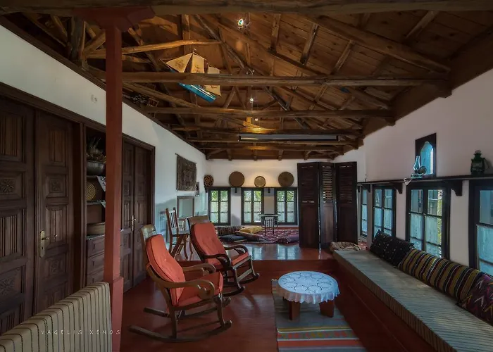 Urania Traditional Stone House Villa *