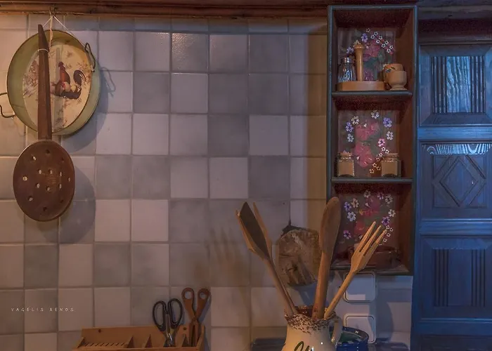 Urania Traditional Stone House Pinakátai